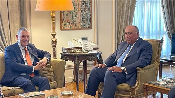 شكري وفيليب لازاريني