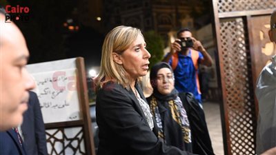 بحضور وزيرة الثقافة.. 25 صورة ترصد عزاء المخرج علي عبد الخالق