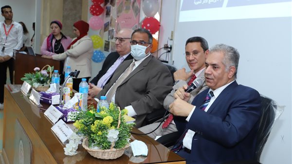 بجانب من اللقاء 