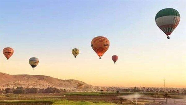 البالون الطائر بالأقصر