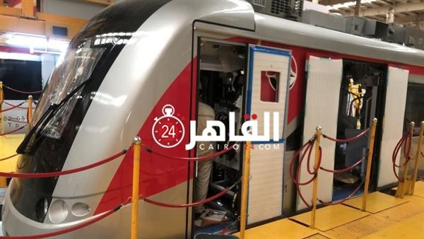 القطار الكهربائي