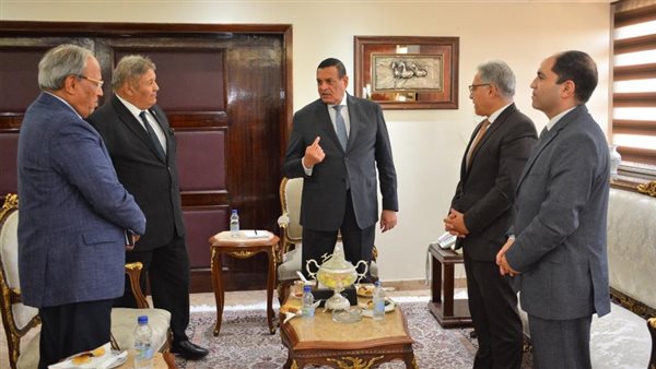 وزير التنمية المحلية