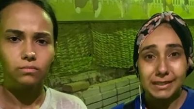 استغاثة شقيقتين بعد طردهما من مسكنهما بالطالبية: ملاك العمارة هددونا بالقتل| بث مباشر