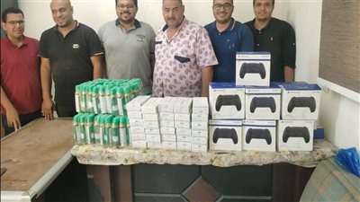 جمارك سفاجا تضبط 10 محاولات تهرب جمركي لهواتف وأسلحة بيضاء وأدوية بشرية 