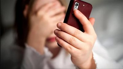 هنعملك كمين.. ميكب أرتيست تتهم زبونة بتهديدها بعد خلاف على الحساب بالإسكندرية