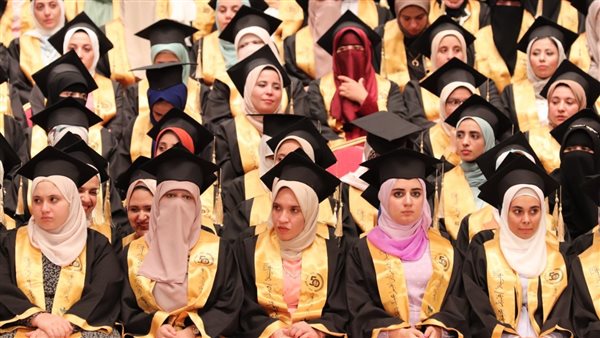 خريجات طب الأزهر