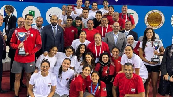 بطولة السباحة عموم