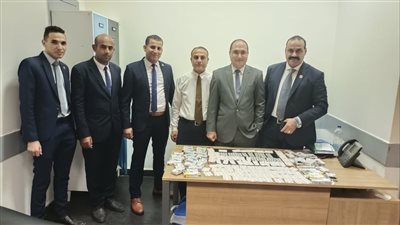 ضبط راكب بحوزته 1030 قرص لعقار الترامادول المخدر بمطار القاهرة الدولي | صور