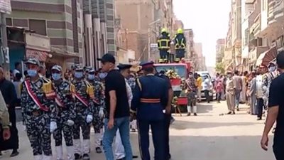 تشييع جثمان شهيد الحماية المدينة المتوفي خلال محاولته السيطرة على حريق بالدقهلية | بث مباشر