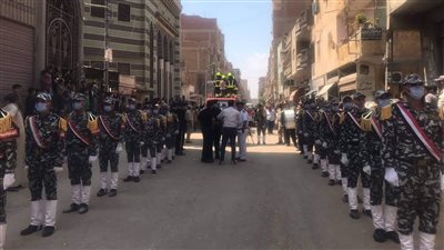 المئات يشيعون جثمان شهيد الحماية المدنية بالدقهلية
