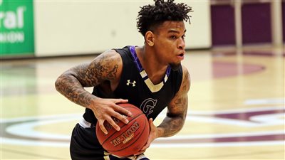 الشباب والرياضة تطلب منح الأمريكي جوردن الجنسية المصرية للمشاركة مع منتخب السلة | انفراد