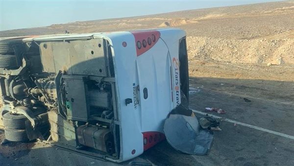 انقلاب أتوبيس بطريق