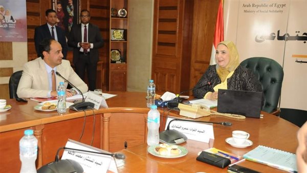 نيفين القباج وعمرو