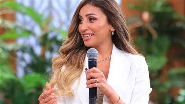 دينا الشربيني 