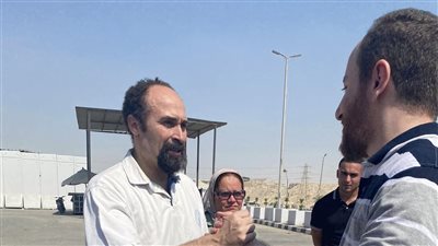 أول صور للباحث الإسلامي أحمد سبيع بعد إخلاء سبيله