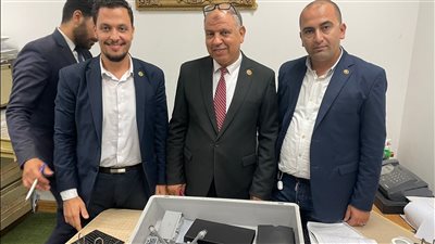 جمارك مطار برج العرب تحبط محاولة تهريب طائرات درون | صور 