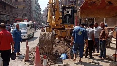 انقطاع مياه الشرب عن عدد من المناطق بسبب كسر خط مياه بالفيوم 