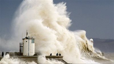 ارتفاع حركة الأمواج.. موجز أخبار الطقس غدا السبت 10-9-2022