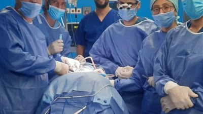 مستشفى بنها التعليمي تنجح في إجراء عملية إزالة ورم ضاغط على جذور الأعصاب