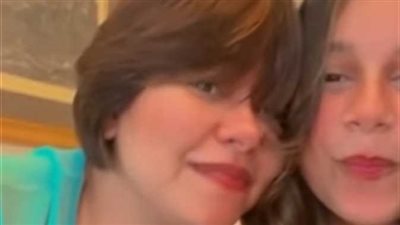 سيبته أهو ومحصلش حاجة.. شيرين عبد الوهاب تتعرض لانتقادات بسبب فيديو مع ابنتها | فيديو