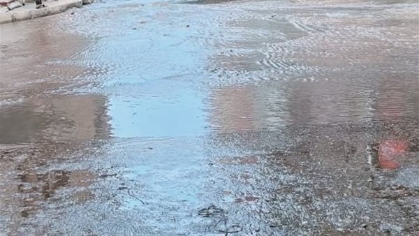 كسر ماسورة مياه رئيسية