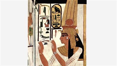 السياحة تلقي الضوء على علامة نفر في مصر القديمة