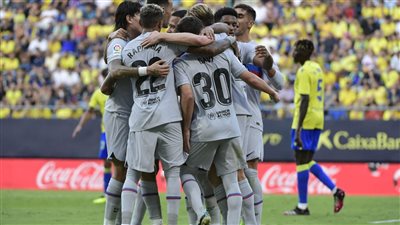 أليخاندرو رويز حكمًا لمباراة برشلونة وإلتشي في الدوري الإسباني