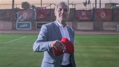 الخطيب يجتمع مع مارسيل كولر ومعاونيه في الأهلي ظهر اليوم