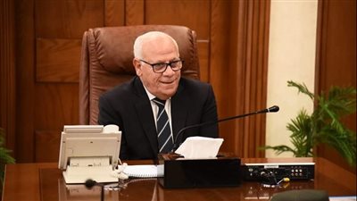 محافظ بورسعيد: تنفيذ عدد من المبادرات بالمركز التكنولوجي للتيسير على المواطن