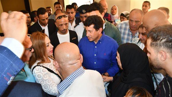 وزير الشباب والرياضة