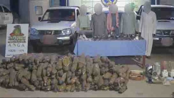 المتهمين والمضبوطات