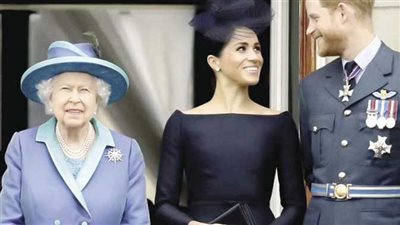 هل يعود الأمير هاري بطل قصة الحب المستحيلة إلى الحياة الملكية؟