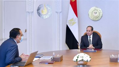 السيسي يجتمع برئيس الوزراء ووزير النقل لمتابعة الموقف التنفيذي لعدد من مشروعات النقل