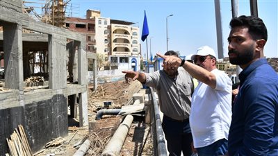 محافظ أسوان يتفقد إنشاء مكتبة مصر العامة بتكلفة 68 مليون جنيه.. ويوجه برفع كفاءة المنطقة المحيطة 
