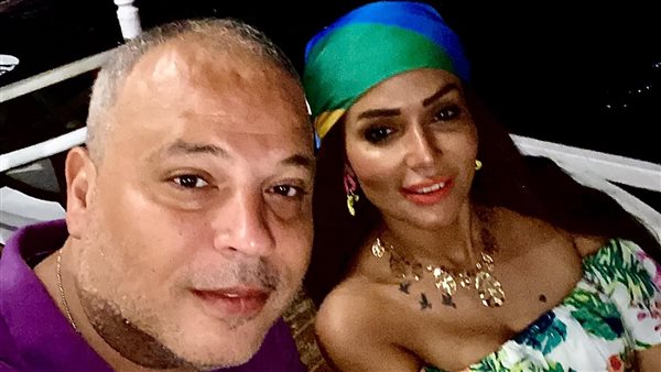 تامر عبد المنعم وزوجته