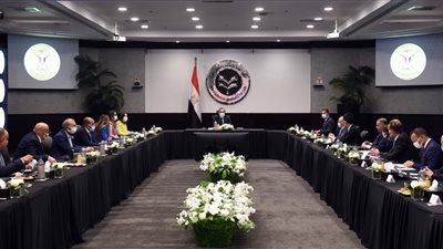 مدبولي لمستثمرين أجانب ومحليين: مستعدون لإصدار تراخيص فورية.. وإزالة أي معوقات قد تواجهكم