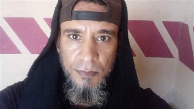 تاجر مخدرات.. تفاصيل جديدة في التحقيقات مع مدعي النبوة بسفاجا | بث مباشر