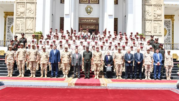 جانب من الزيارة 