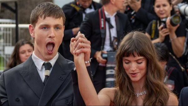  تشارلبي دين وهاريس