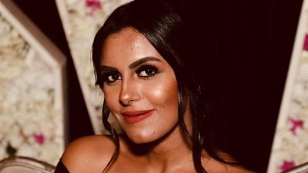 الفنانة هاجر الشرنوبي