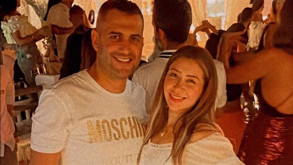 منة وهشام ربيع