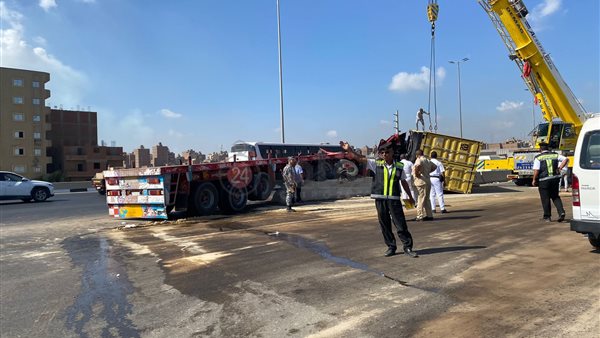 حادث انقلاب مقطورة