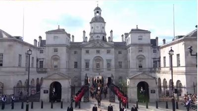 مراسم عسكرية وبقيادة الملك تشارلز.. نقل جثمان الملكة إليزابيث من قصر باكنجهام إلى كنيسة وستمنستر