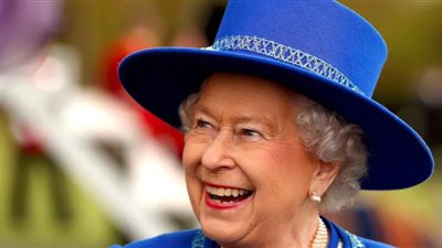 سلسلة ماكدونالدز تغلق جميع فروعها في المملكة المتحدة لـ حضور جنازة الملكة إليزابيث