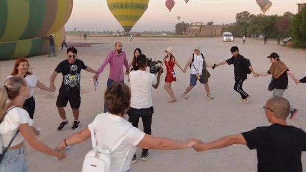 رحلات البالون الطائر