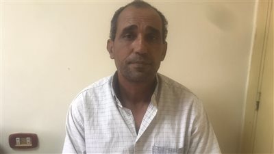 الميت الحي.. مواطن بكفر الشيخ يتفاجأ باسمه في سجل الوفيات الرسمية | فيديو 