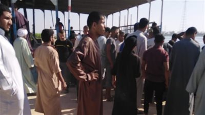 البحث عن شخصين مفقودين في حادث المعدية النيلية ببني سويف