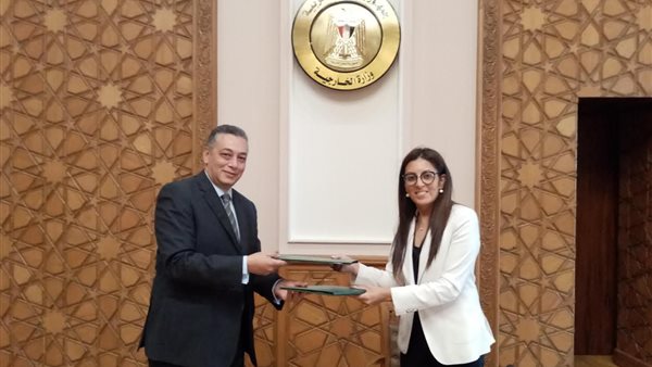 التوقيع على مذكرة