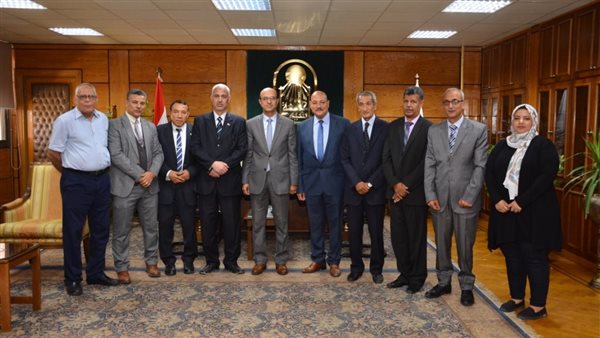 جامعة أسيوط 