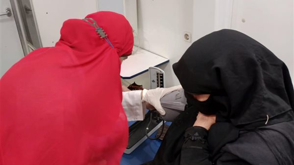 قافلة طبية بقرية